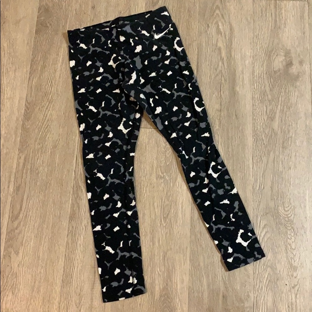 Nike leggings